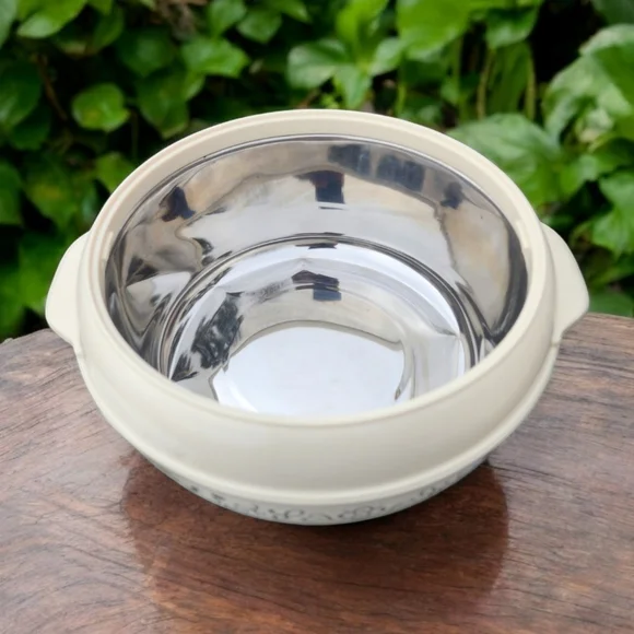 Vintage PELICANO ~ 7" Dia. ~Insulated ~ Food StorageContainer ~ Locking Lid - Picture 6 of 7